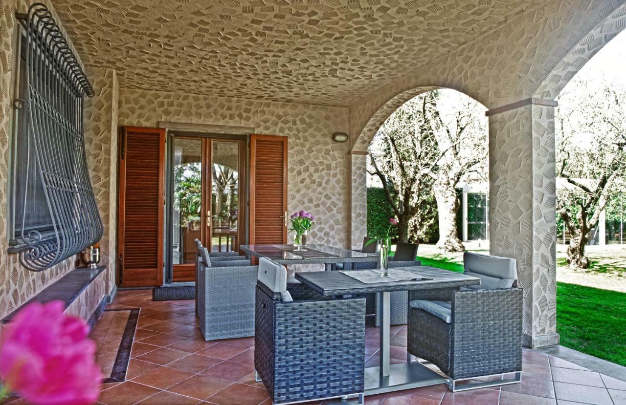 B&Blatosca Marina di Massa Extérieur photo